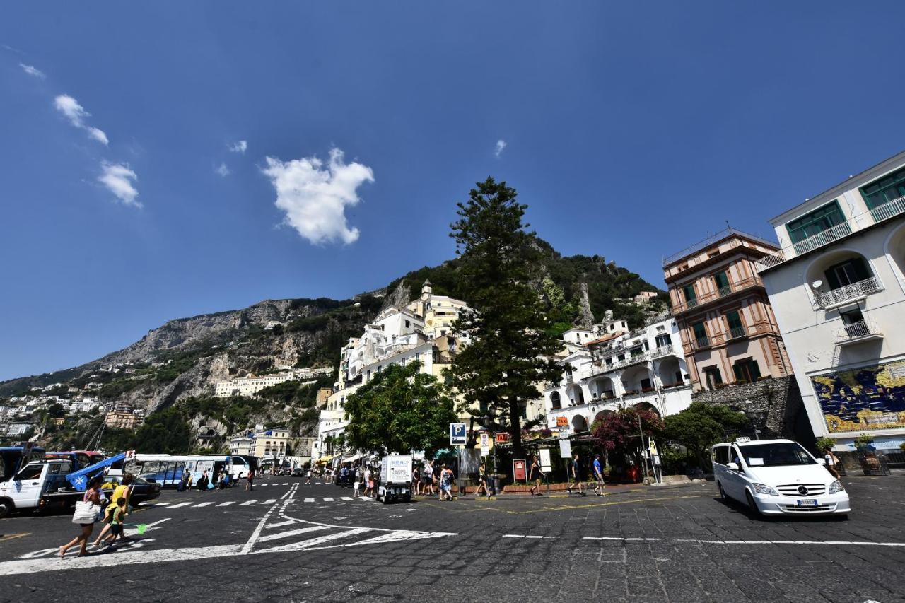 Chiostro 2.0 Apartment Amalfi Luaran gambar