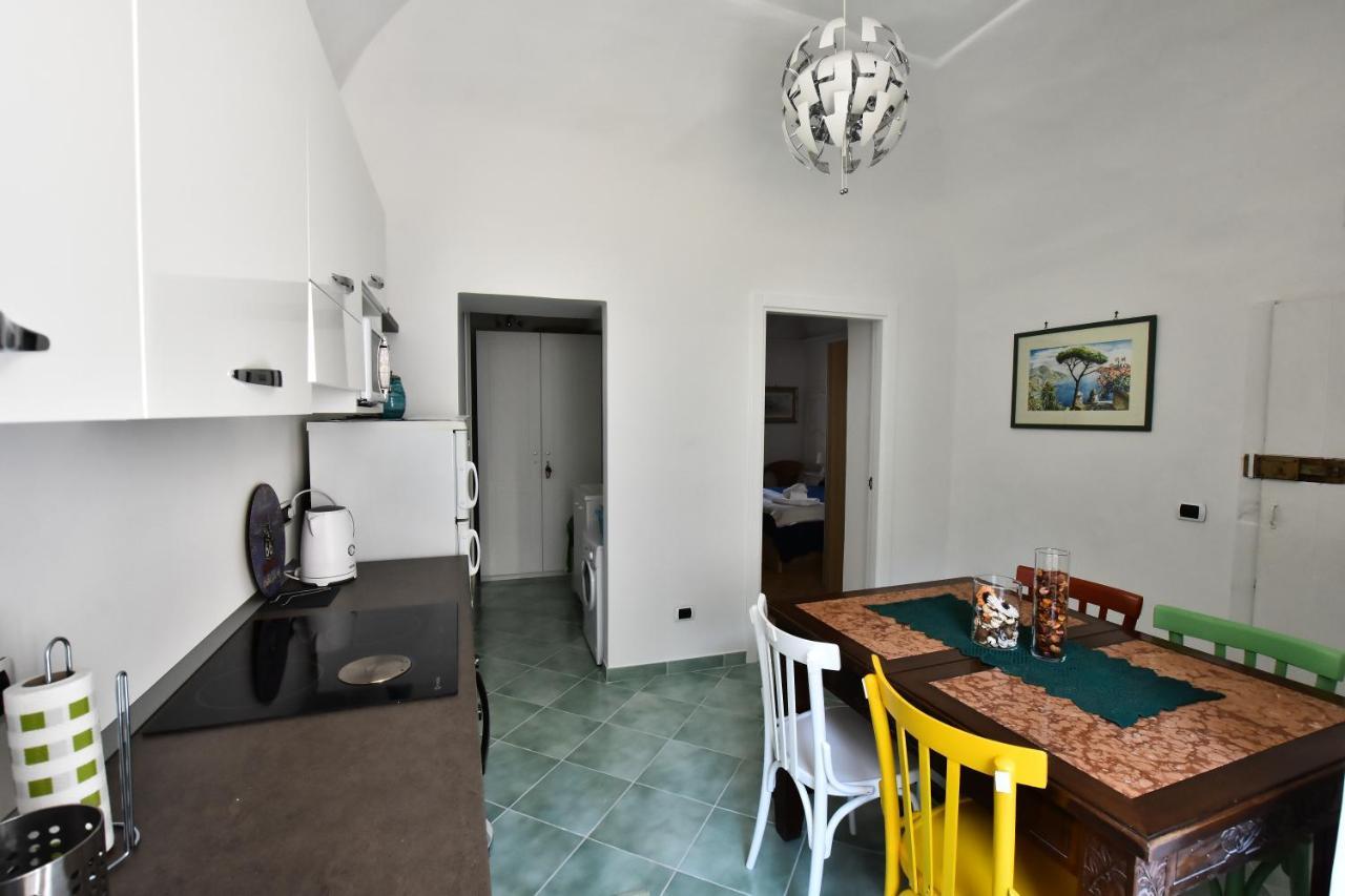 Chiostro 2.0 Apartment Amalfi Luaran gambar