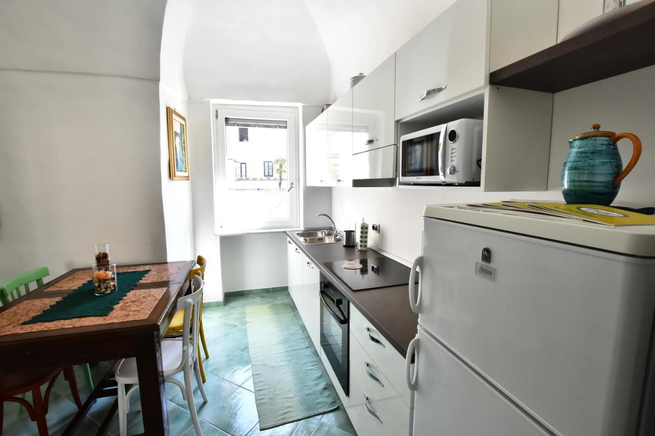 Chiostro 2.0 Apartment Amalfi Luaran gambar