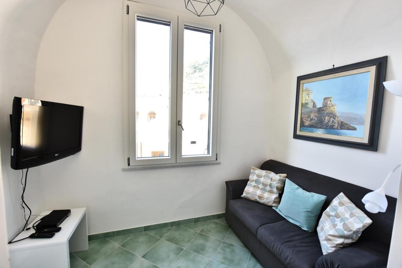 Chiostro 2.0 Apartment Amalfi Luaran gambar